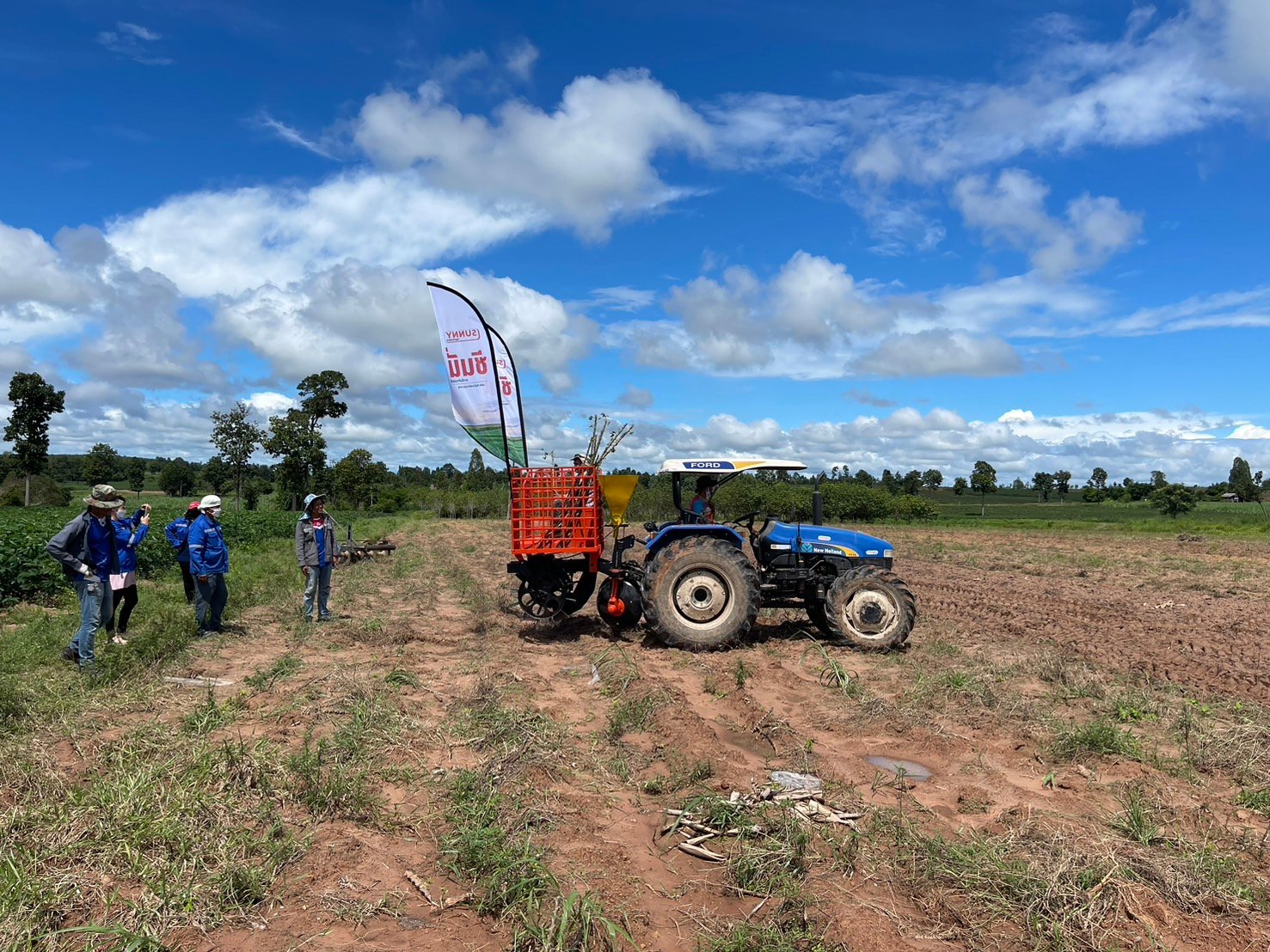 เครื่องปลูกมัน