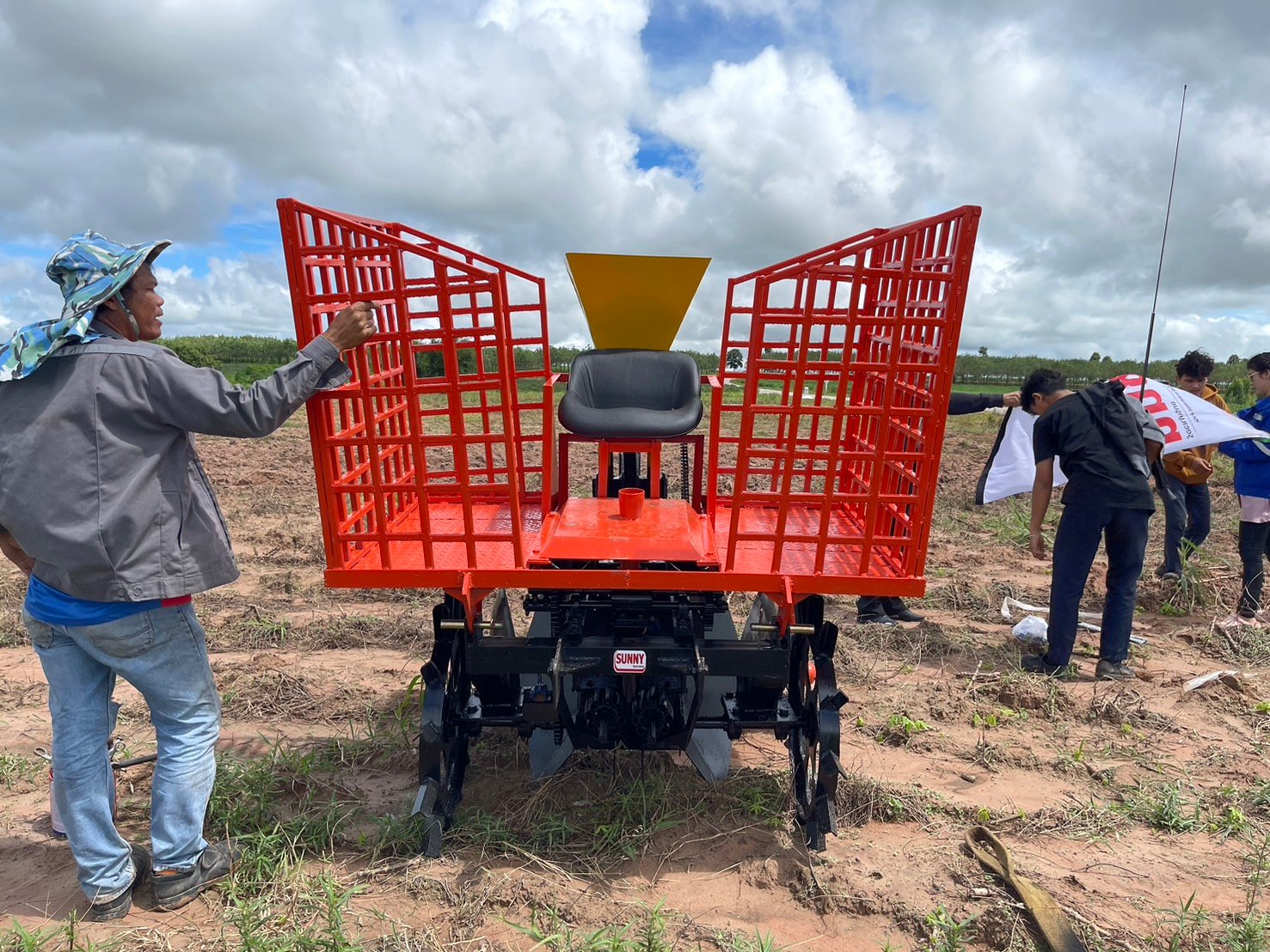 เครื่องปลูกมัน